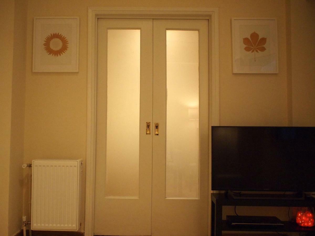 Apartamento Cosy Flat Posh Quartier Kolonaki Atenas Exterior foto