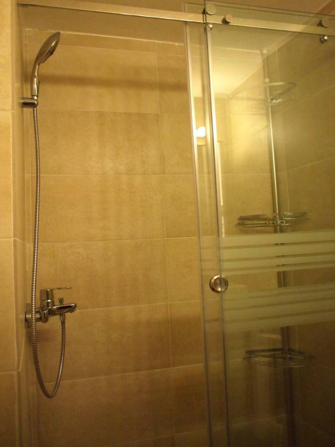 Apartamento Cosy Flat Posh Quartier Kolonaki Atenas Exterior foto