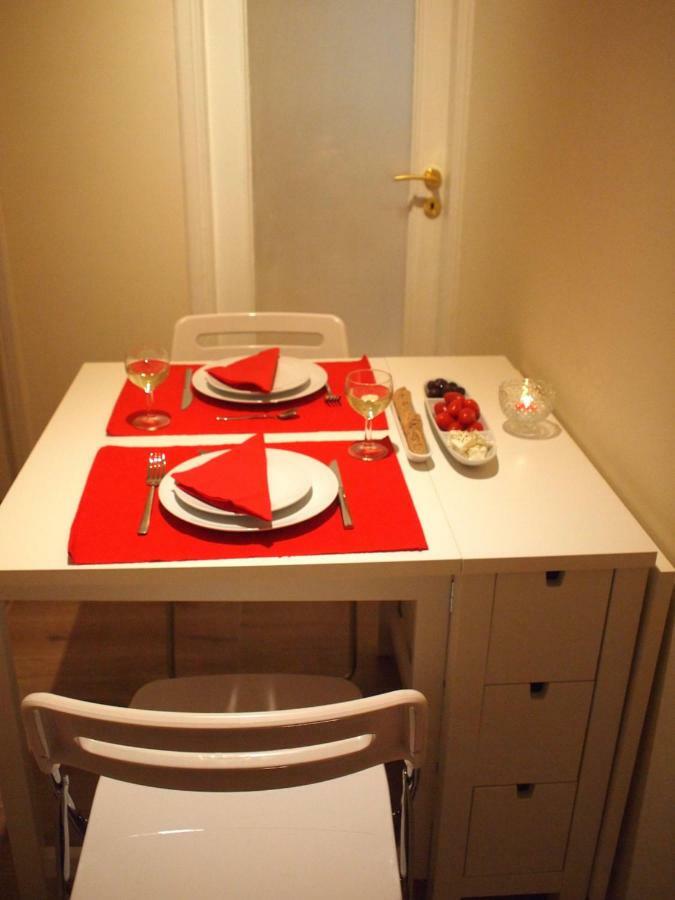 Apartamento Cosy Flat Posh Quartier Kolonaki Atenas Exterior foto