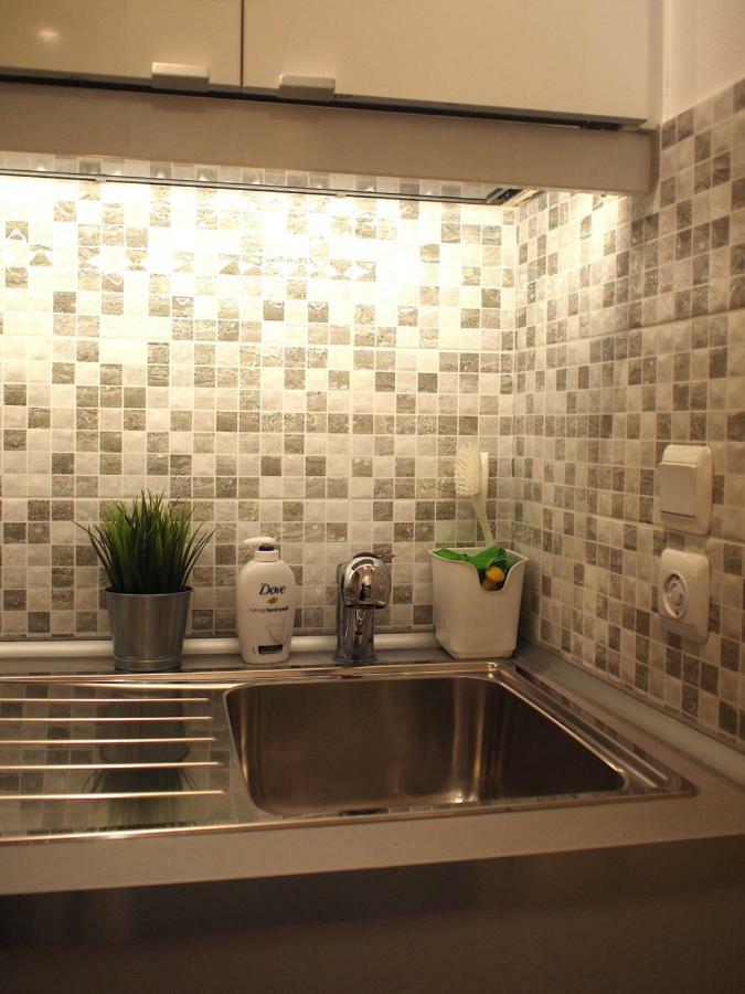 Apartamento Cosy Flat Posh Quartier Kolonaki Atenas Exterior foto